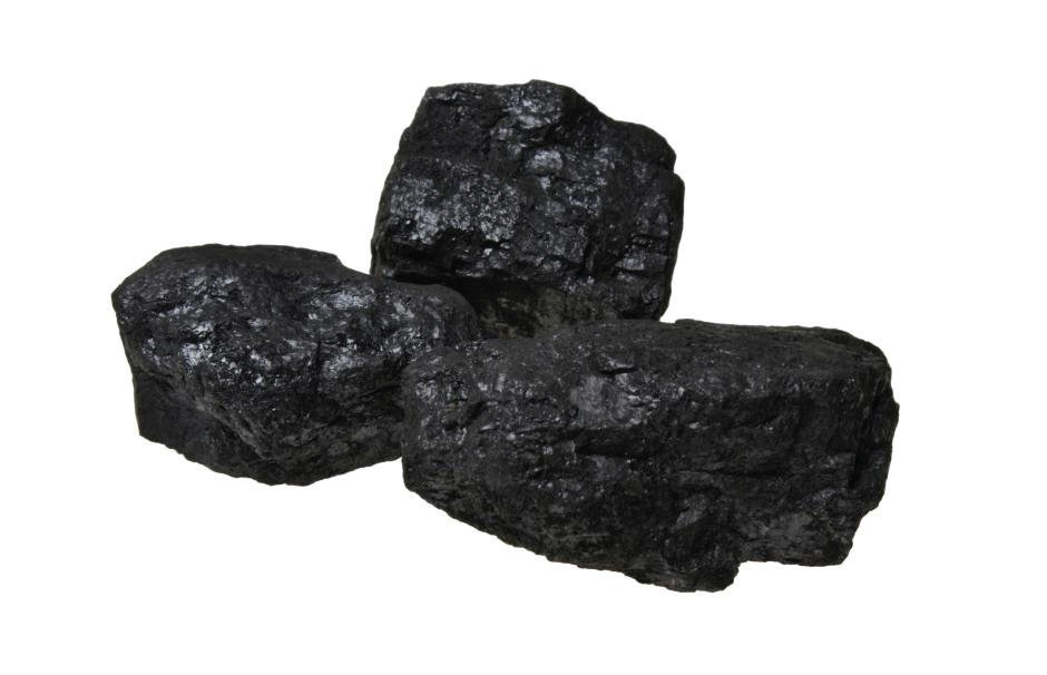 EN: Coal from Fengcheng, once the economic lifeblood of the region, now reimagined as material for poetry painting and memory work. CN: 丰城煤炭,曾经的经济命脉,如今被重构为诗意绘画与记忆的材料。